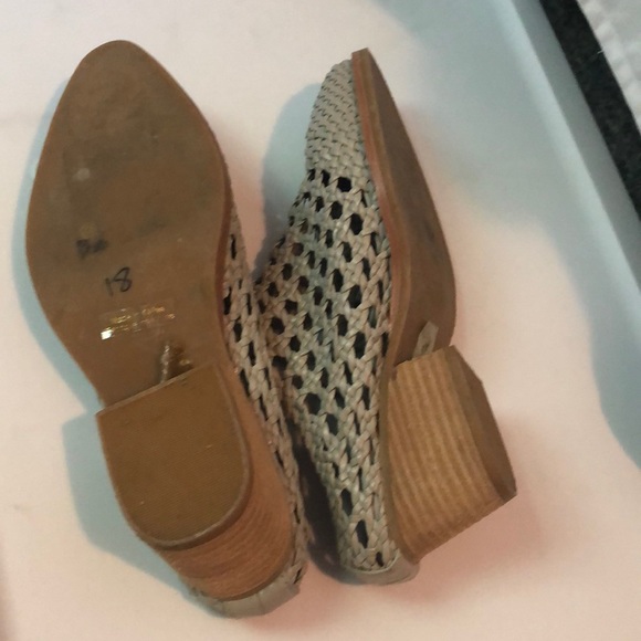 Jeffrey Campbell woven leather mule type slides - Picture 5 of 8